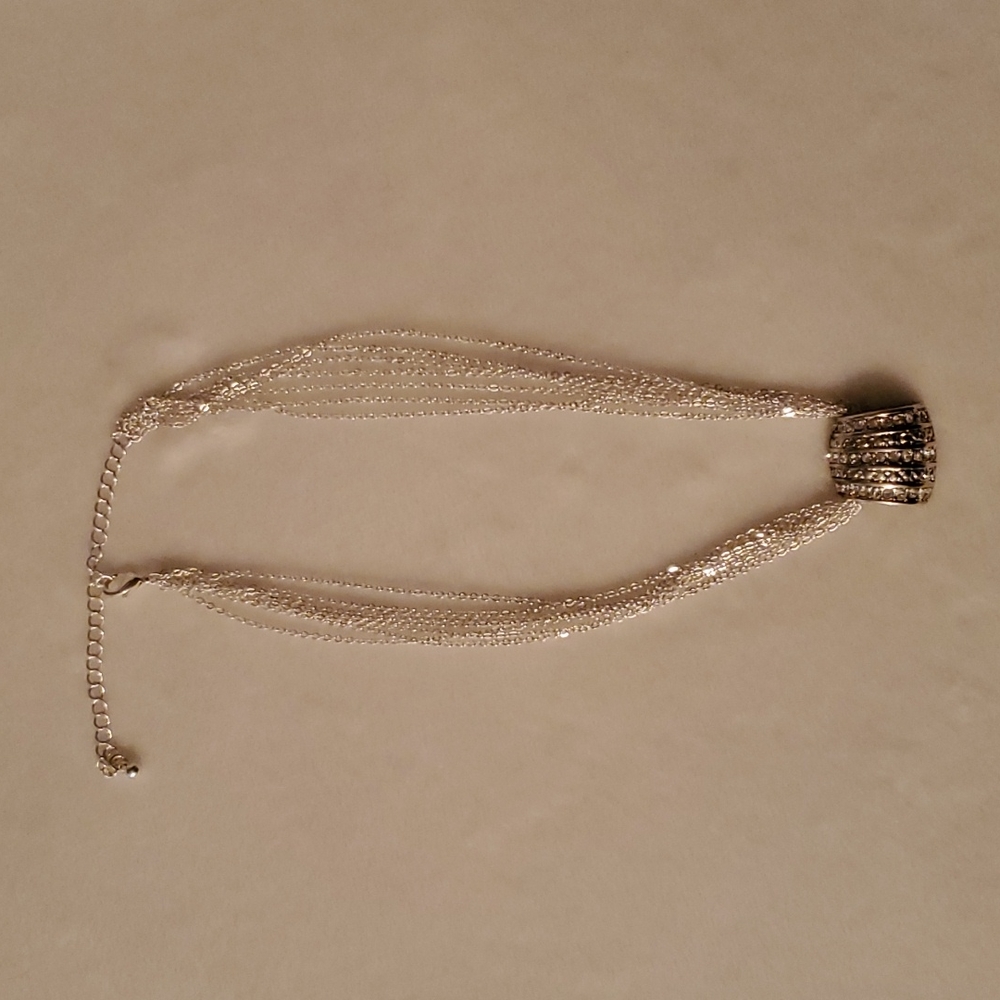 AVON Beautiful Silver Choker